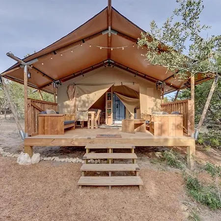 12 Fires Luxury Glamping With Heating #5 Hotel Johnson City Exterior photo