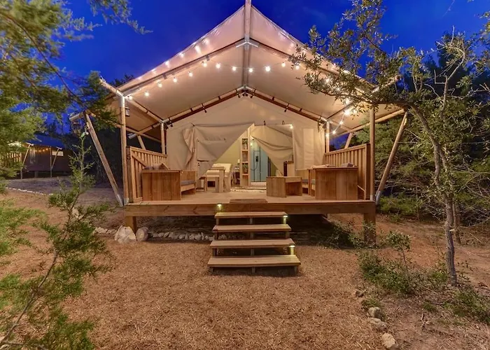 12 Fires Luxury Glamping With Heating #5