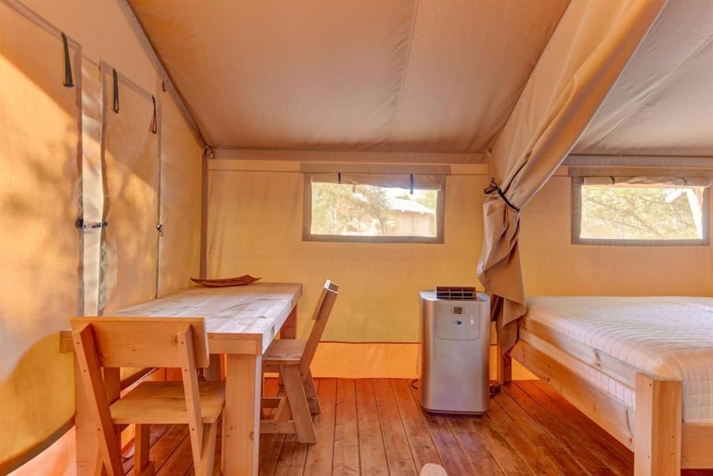 12 Fires Luxury Glamping With Heating #5